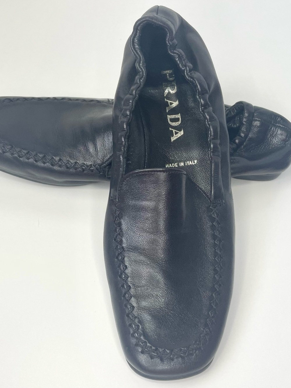 VTG Prada Black Calfskin Leather Slip-On Scrunch Luxury Loafers Women’s 37.5/7.5